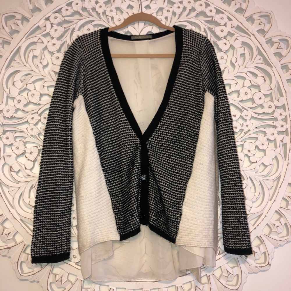 4/$25 | Finn & clover black/white cardigan sweater